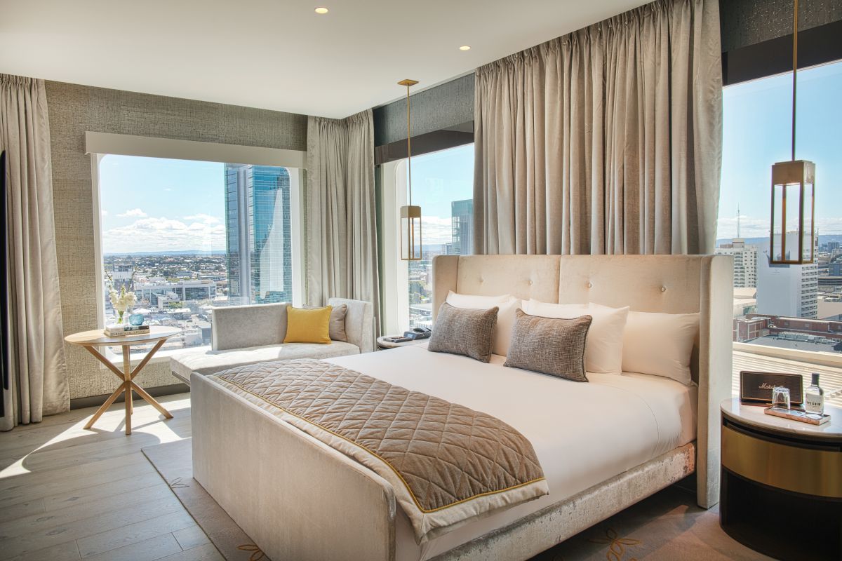 Perth City Centre Luxury Penthouse Bed